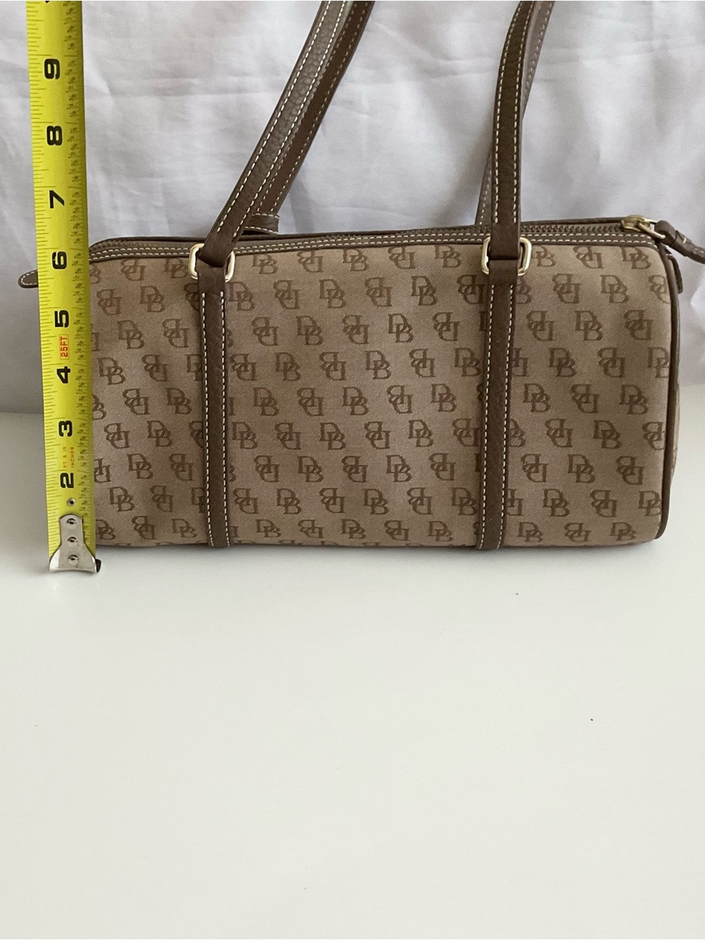VINTAGE DOONEY & BOURKE BARREL BAG - Picture 6 of 16